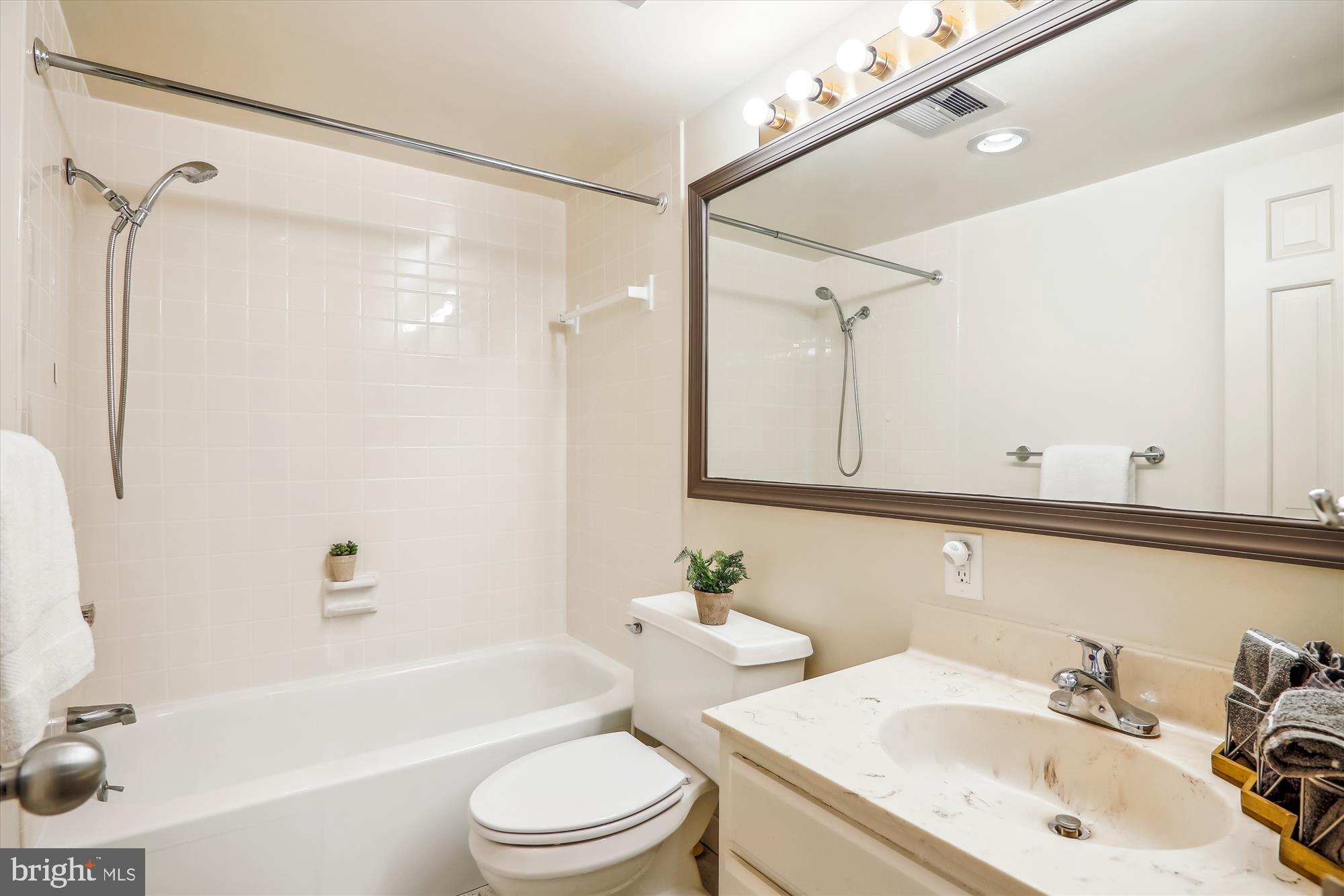 4601 N Park Ave #408-H