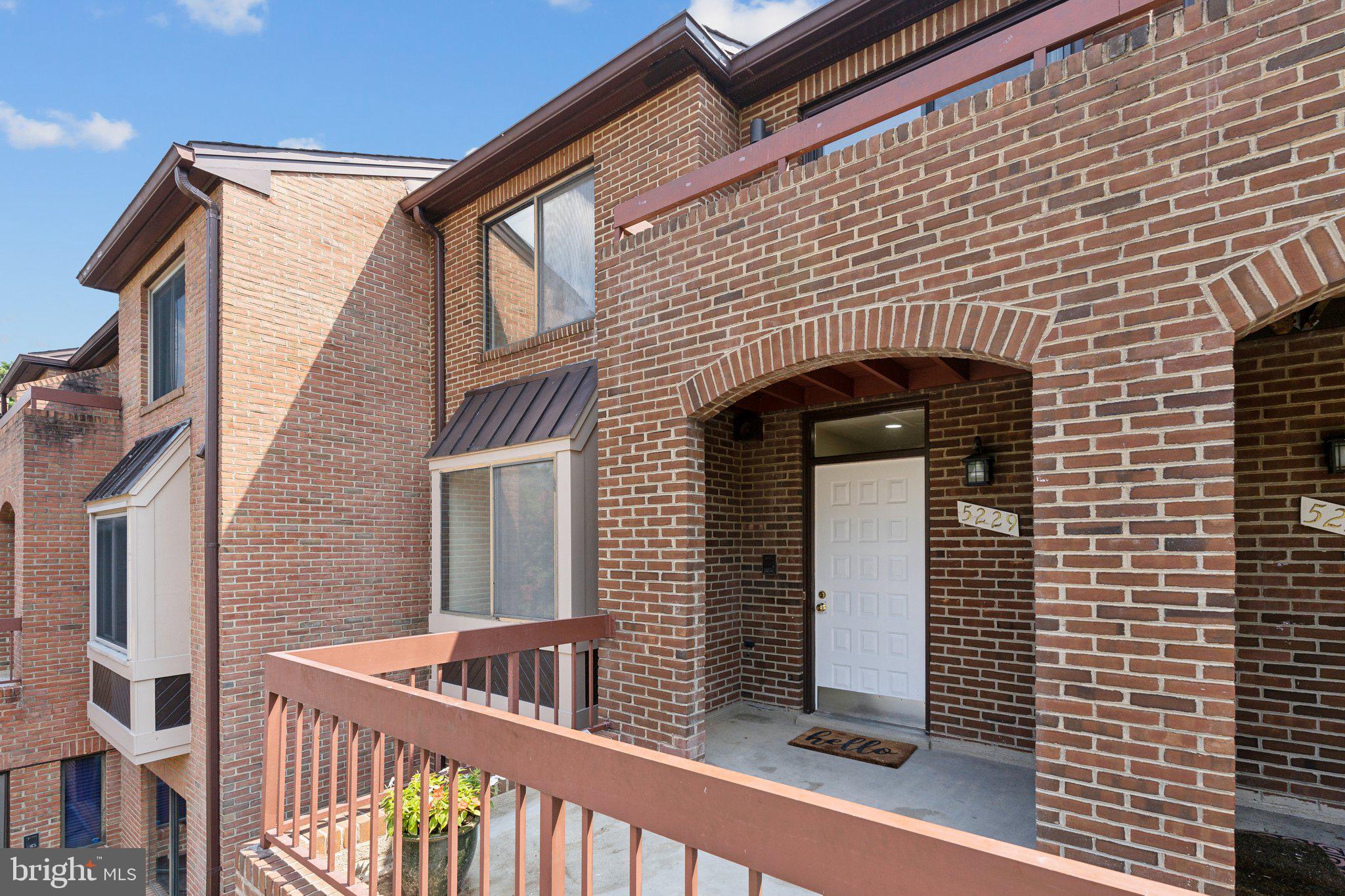 5229 King Charles Way #1-6