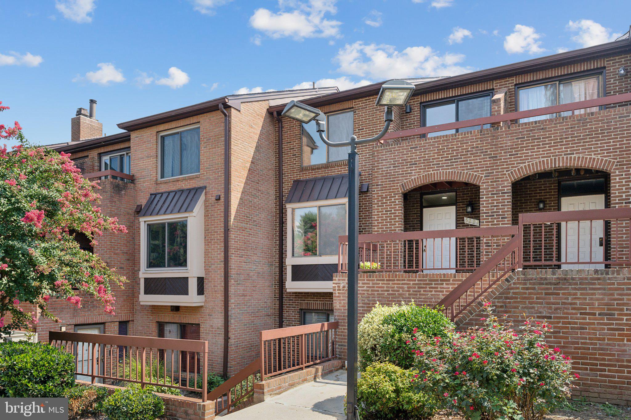 5229 King Charles Way #1-6
