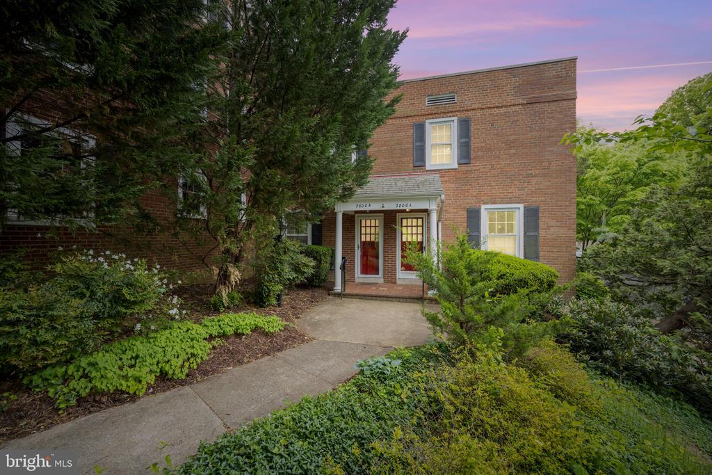 2800 S ABINGDON STREET Unit: B