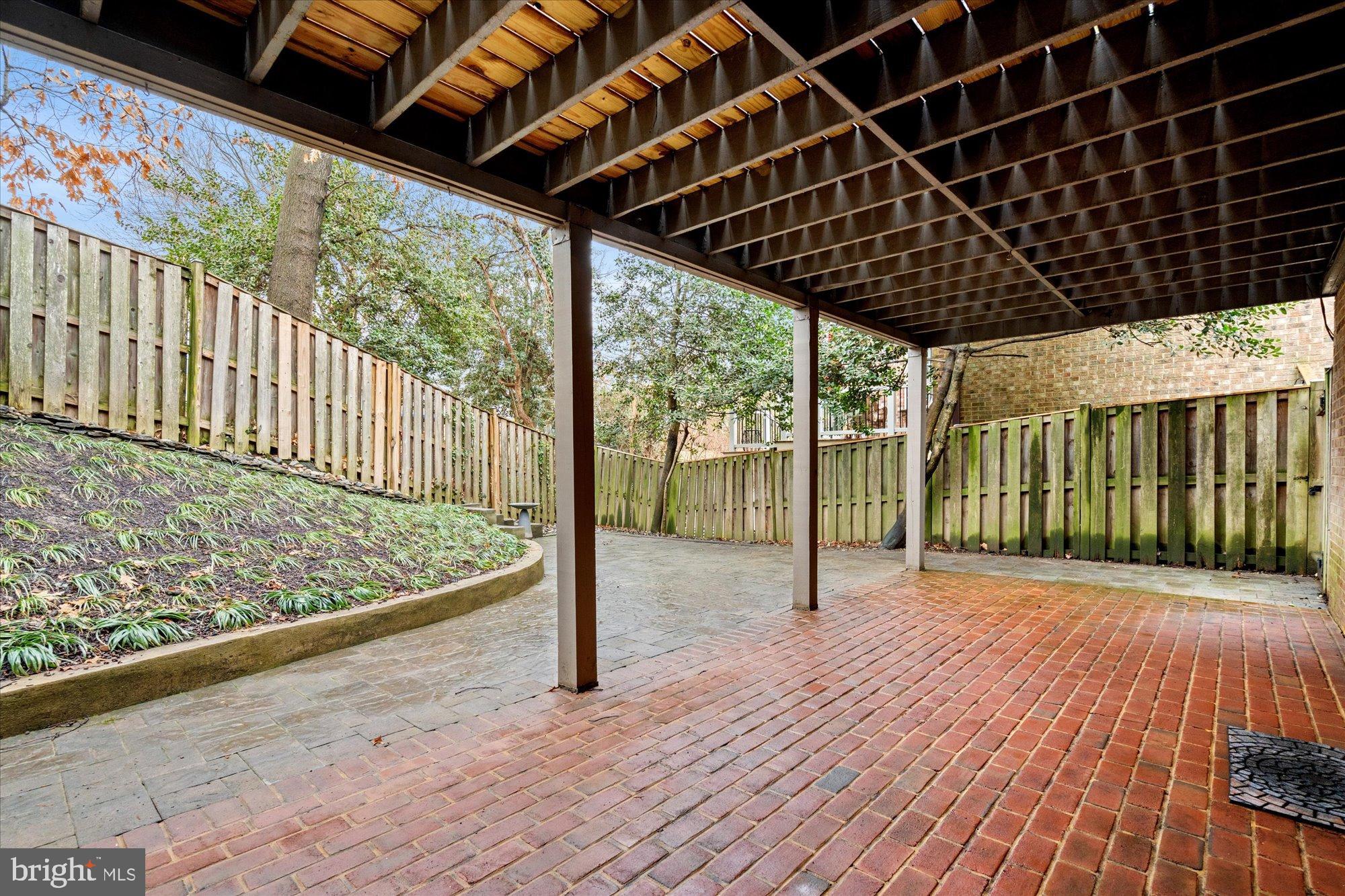 1703 MAPLE HILL PLACE