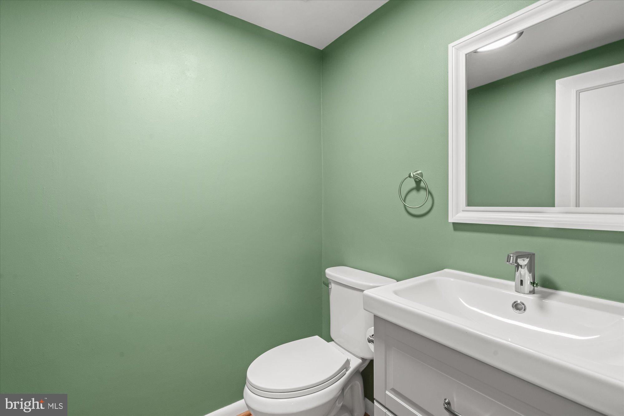 1703 MAPLE HILL PLACE