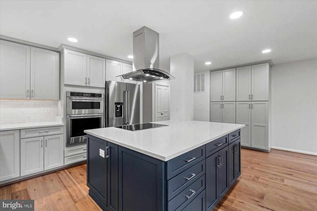 1703 MAPLE HILL PLACE