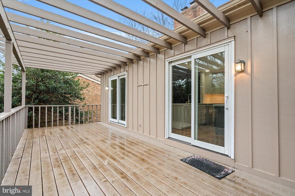 1703 MAPLE HILL PLACE