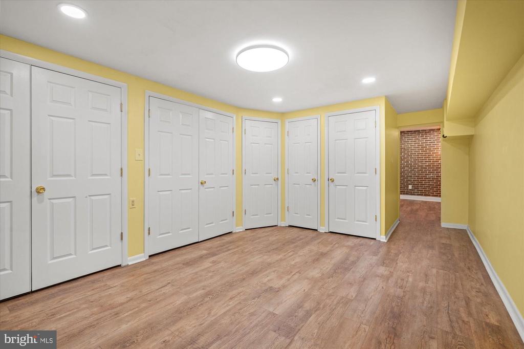1703 MAPLE HILL PLACE