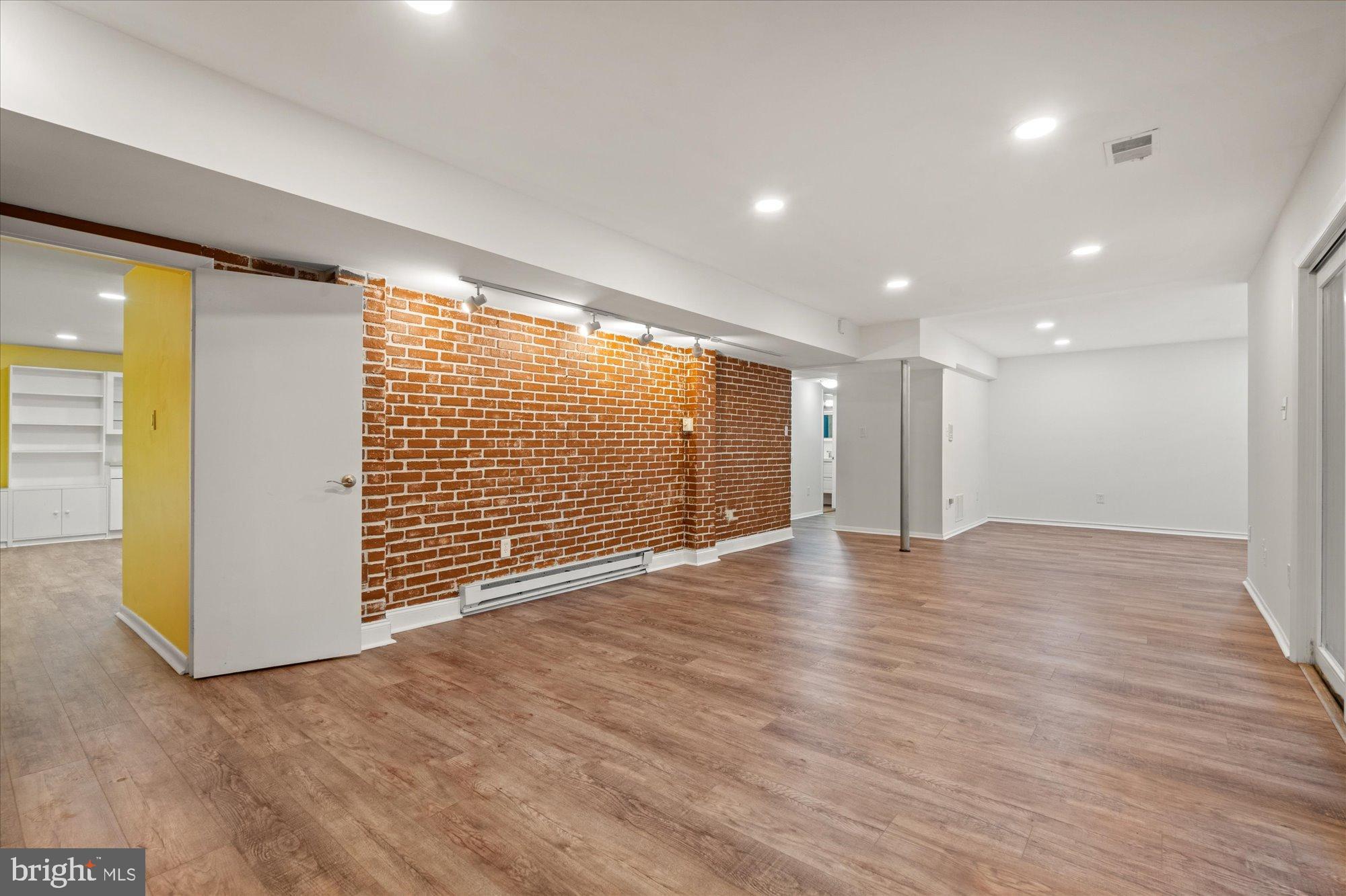 1703 MAPLE HILL PLACE