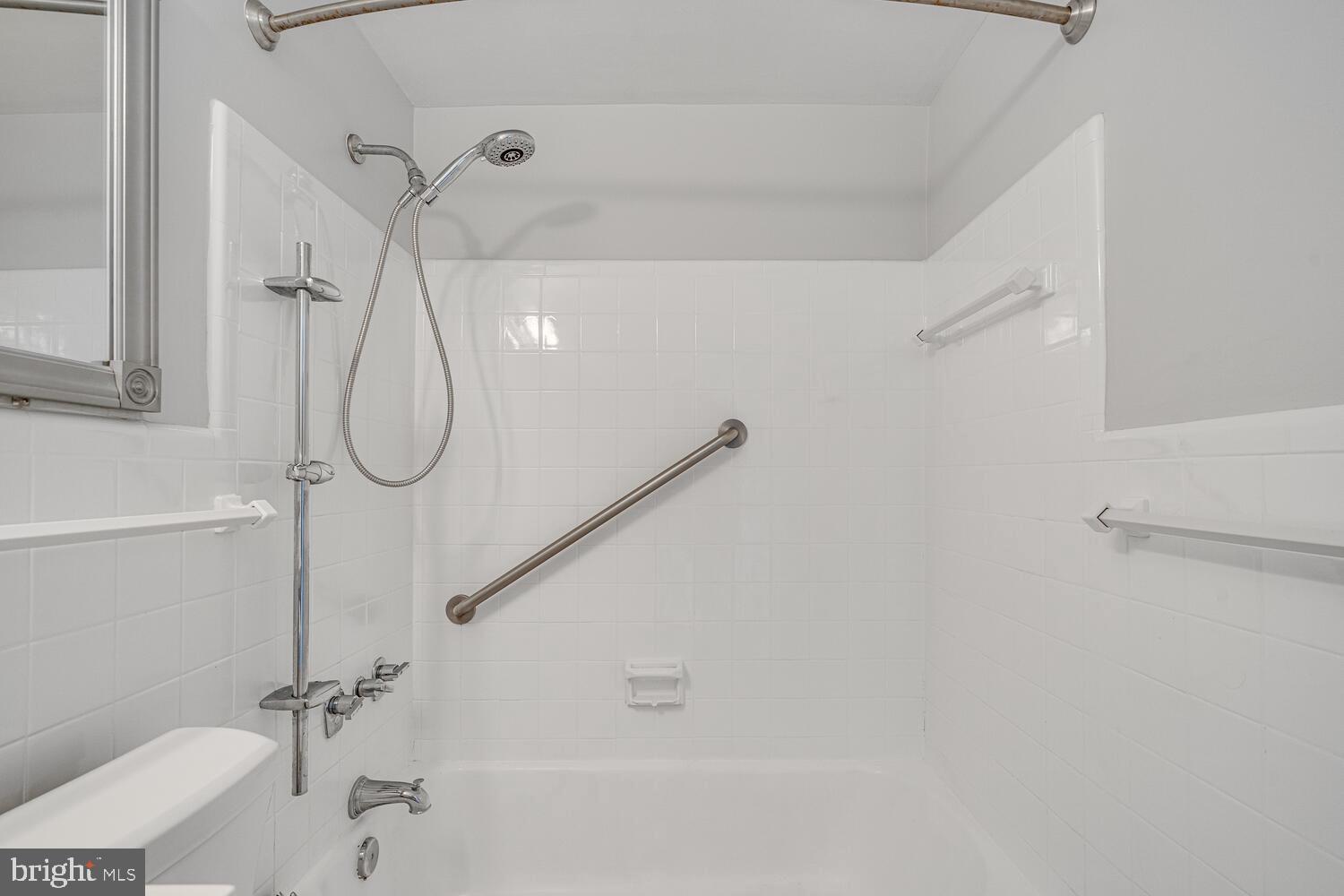 6621 Wakefield Dr #416