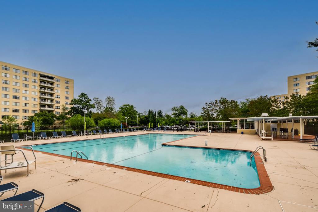 6621 Wakefield Dr #416