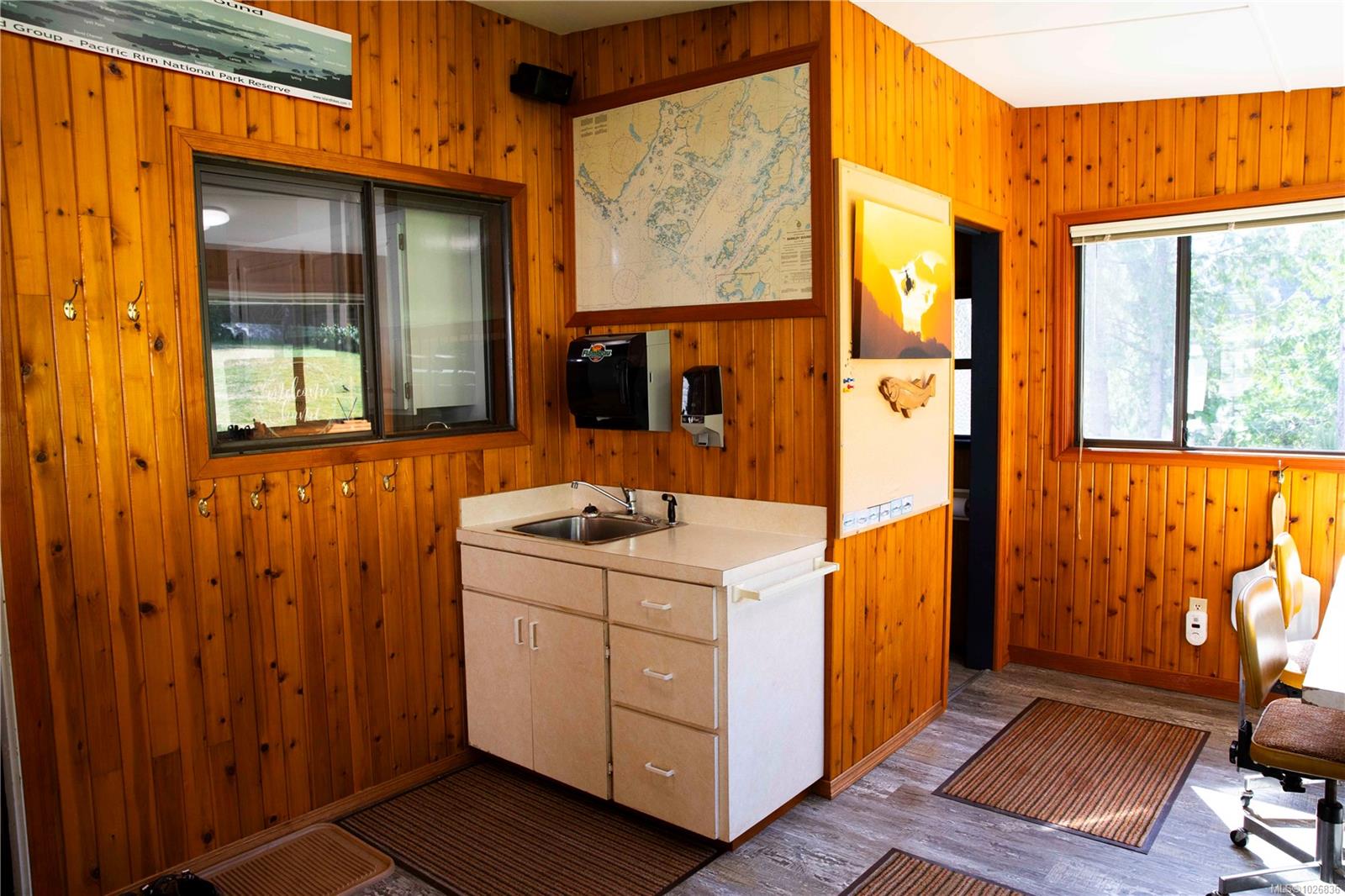 390 Bamfield Inlet
