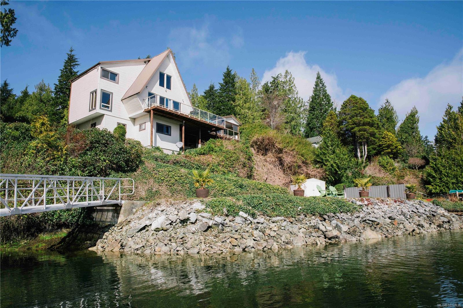 390 Bamfield Inlet