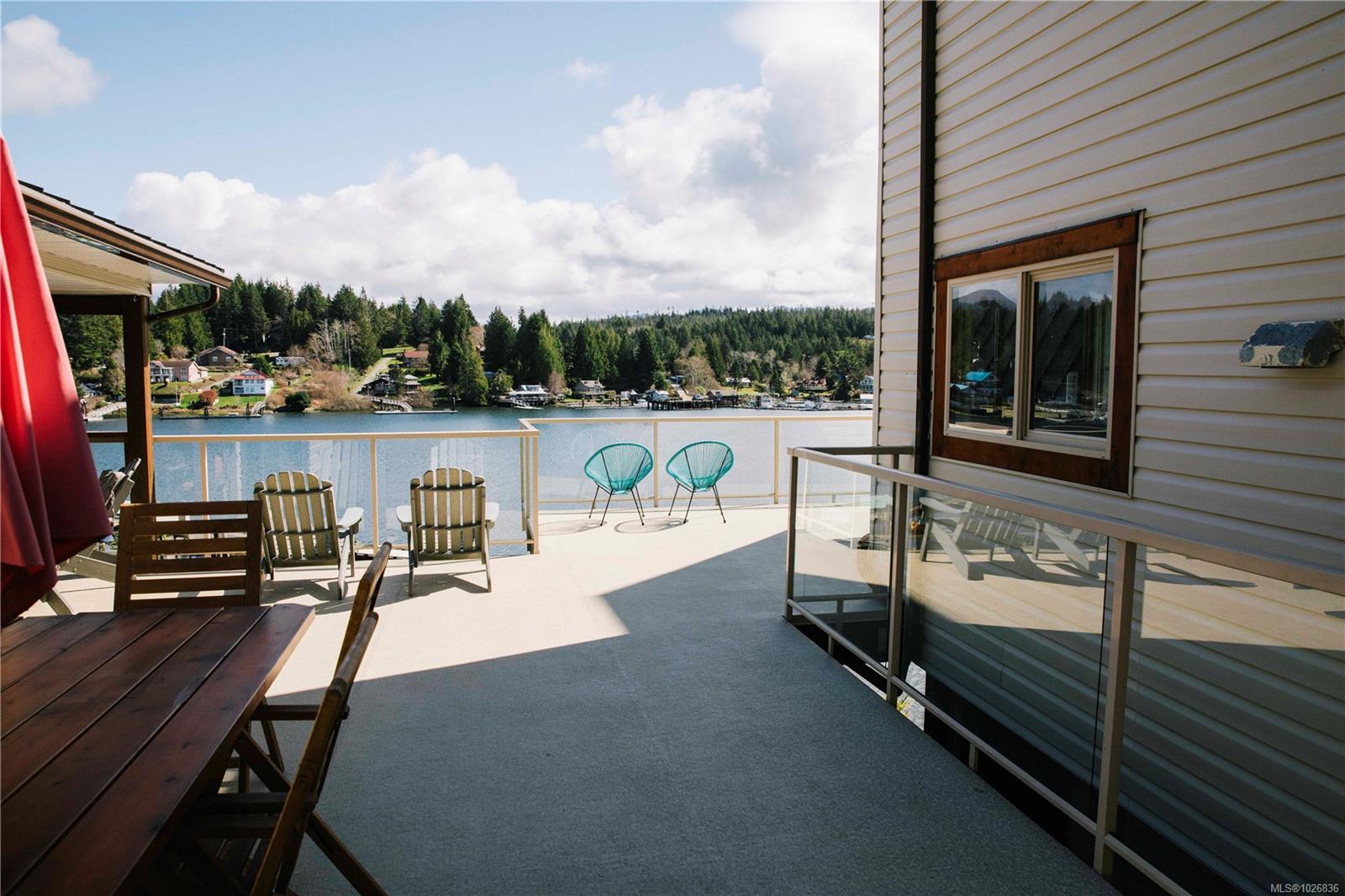 390 Bamfield Inlet
