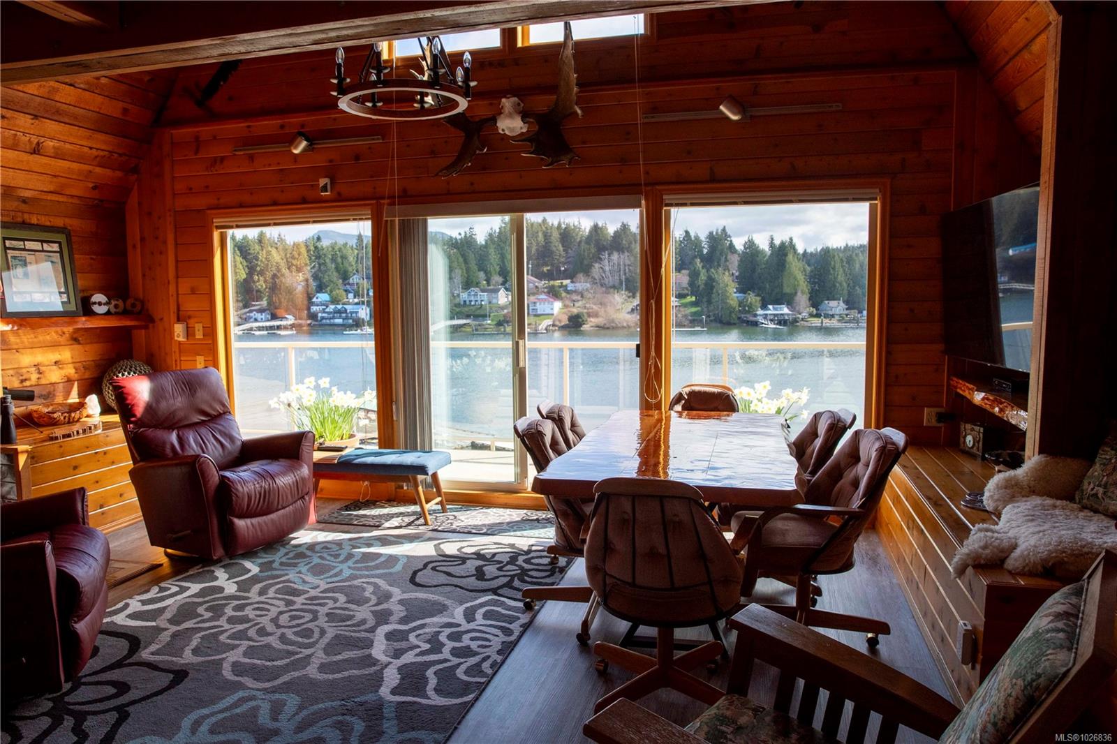 390 Bamfield Inlet