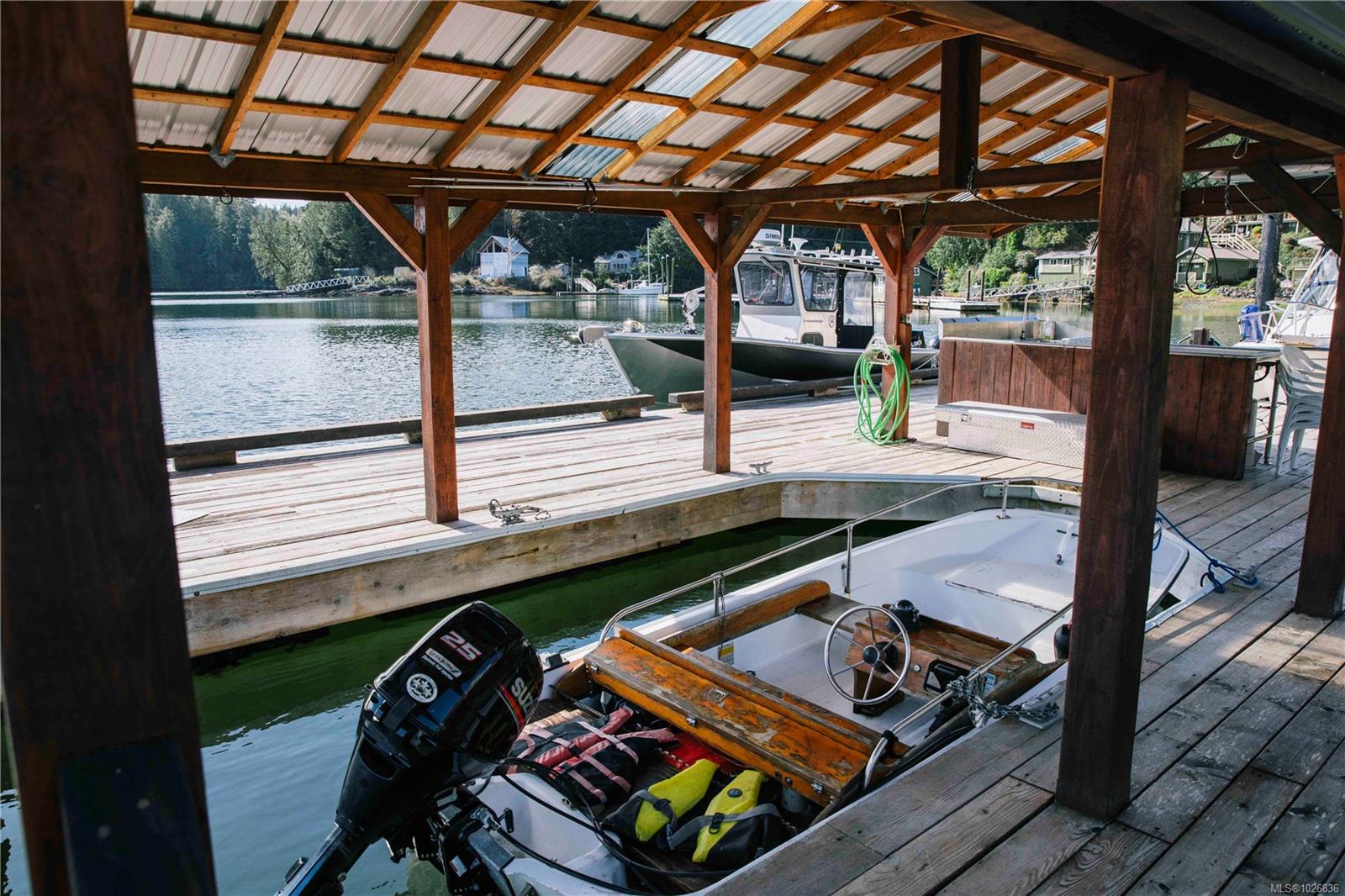390 Bamfield Inlet