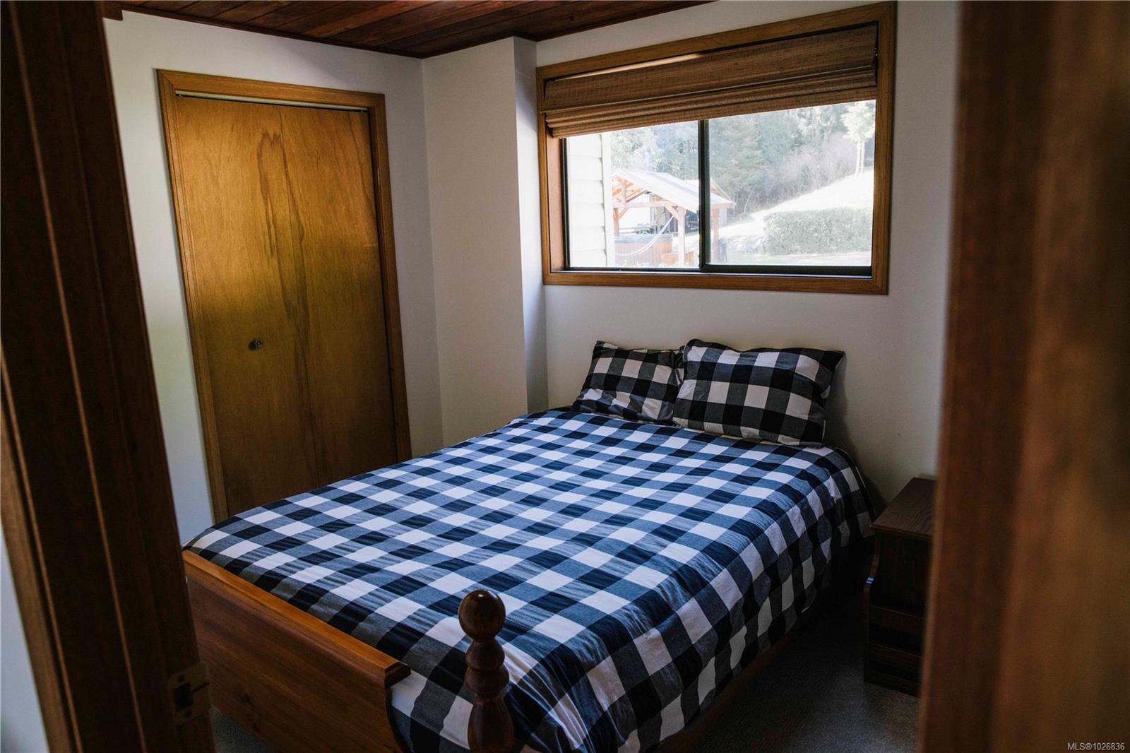 390 Bamfield Inlet
