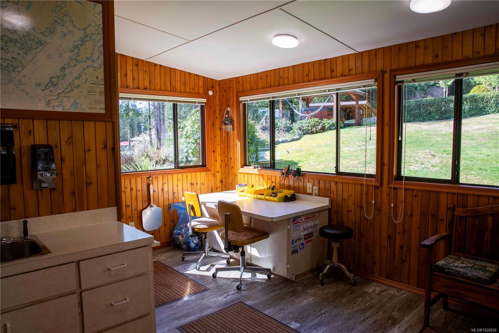 390 Bamfield Inlet