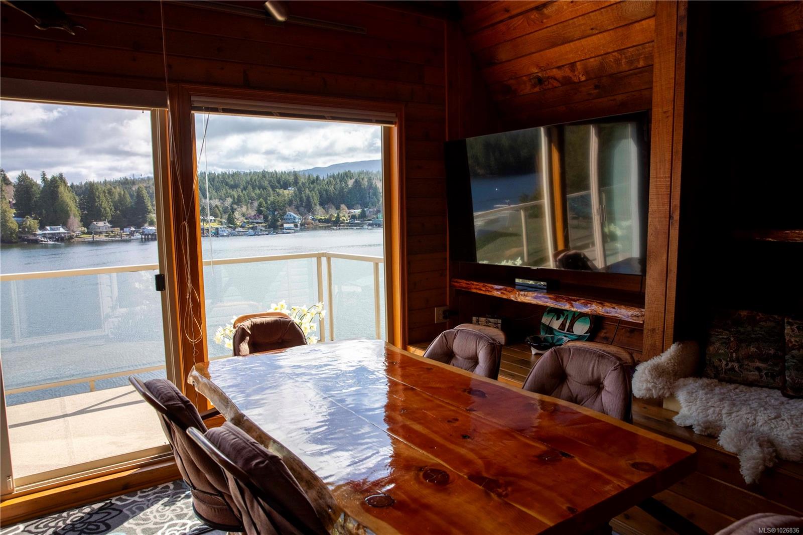 390 Bamfield Inlet