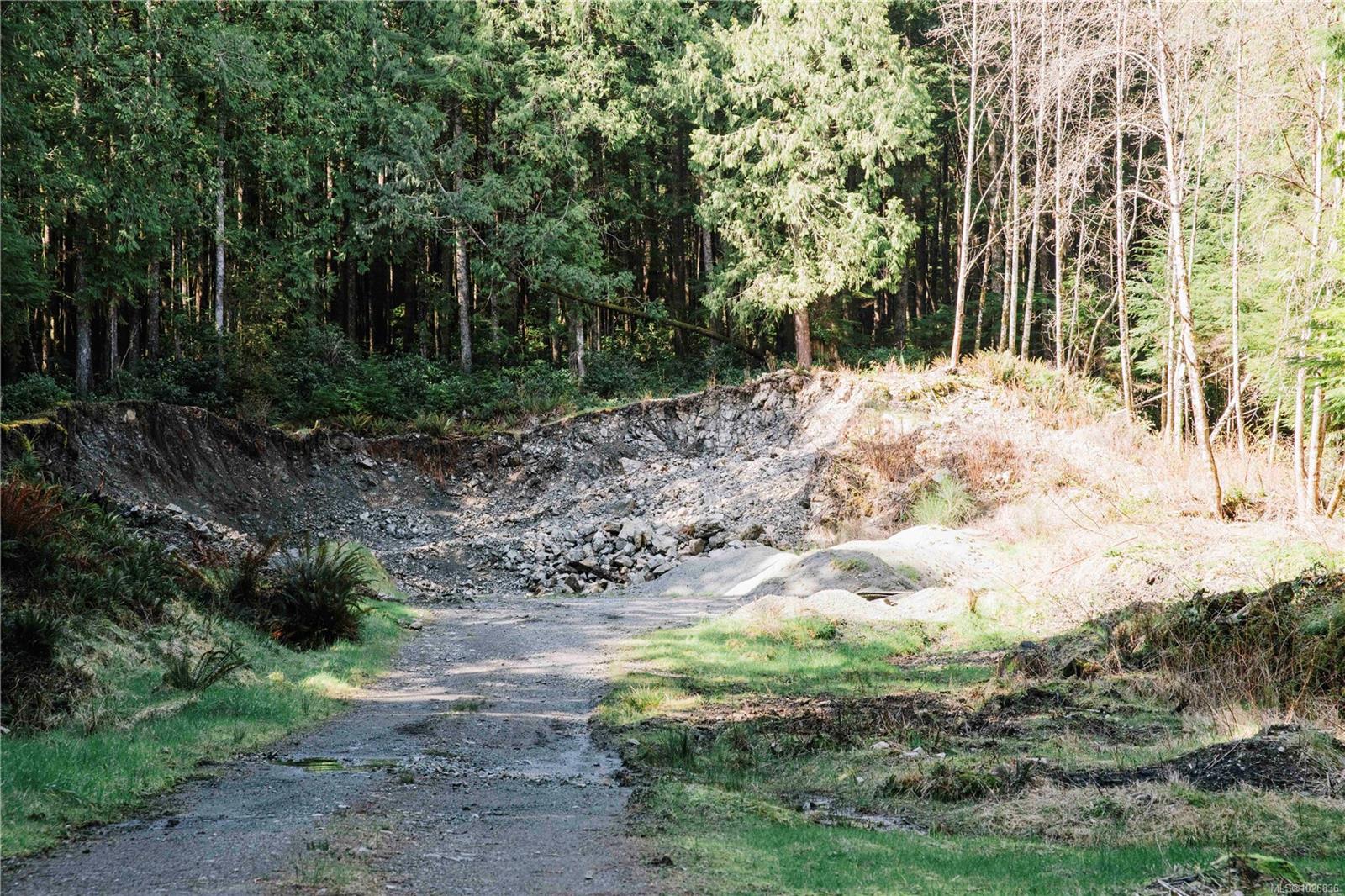 390 Bamfield Inlet