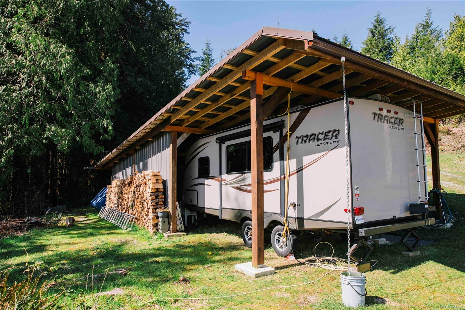390 Bamfield Inlet