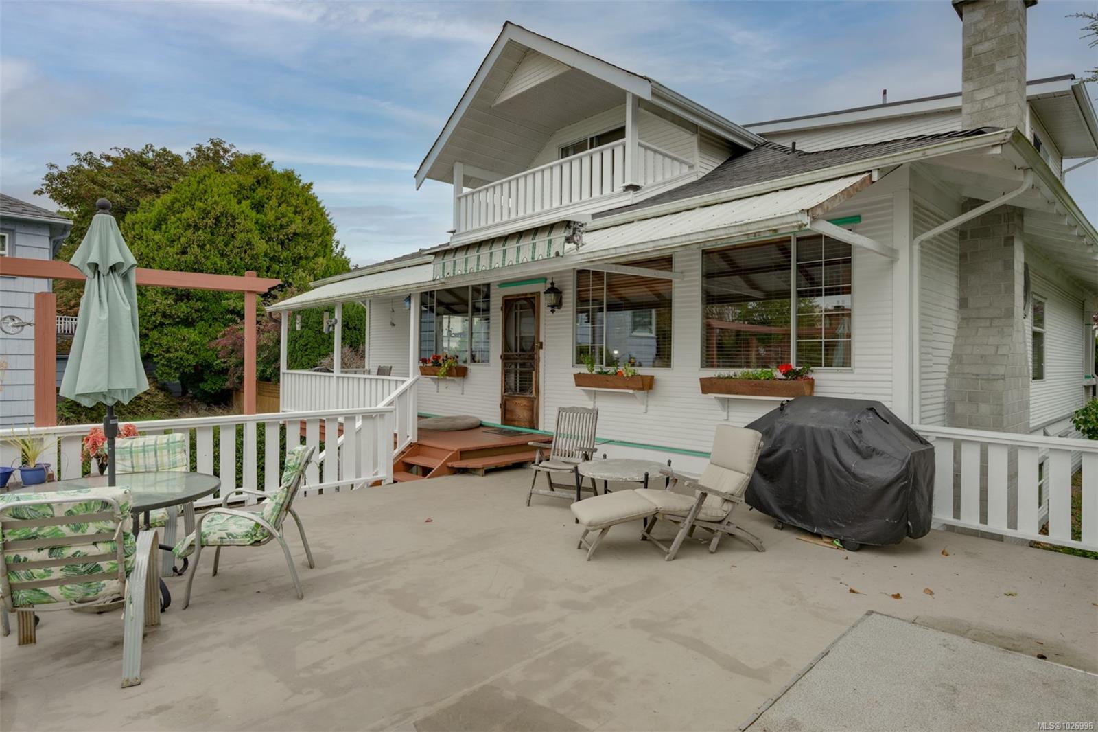 470 Constance Ave