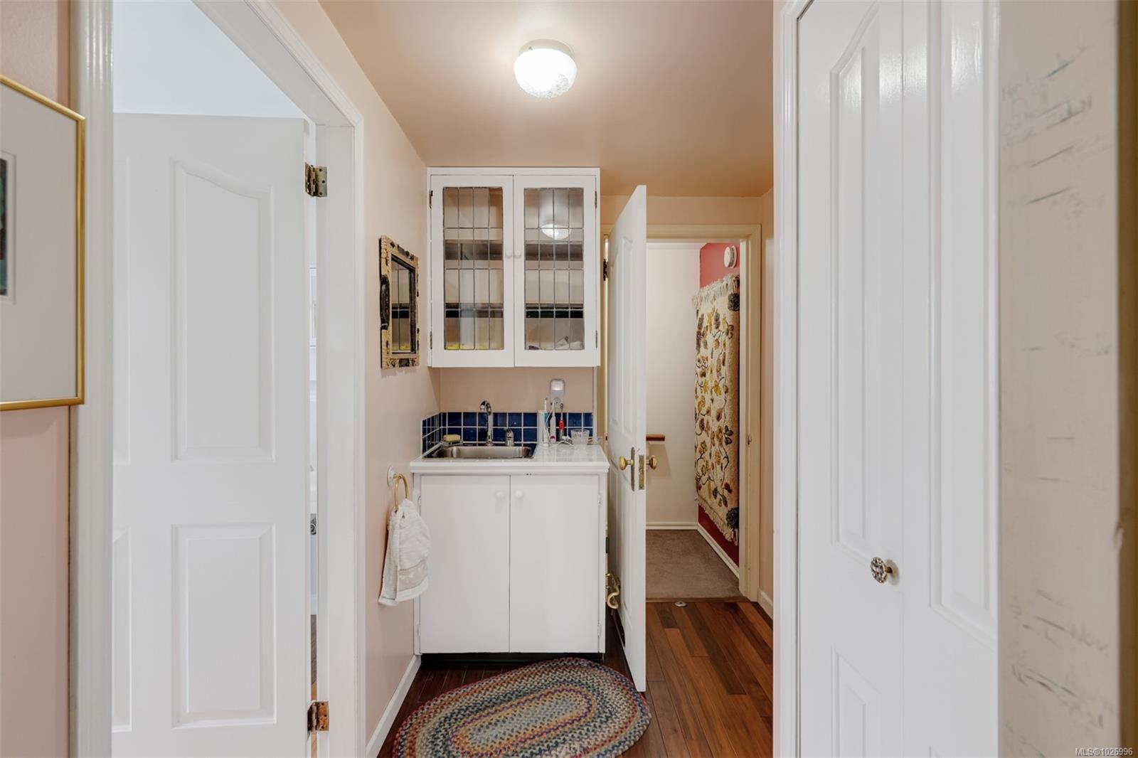 470 Constance Ave