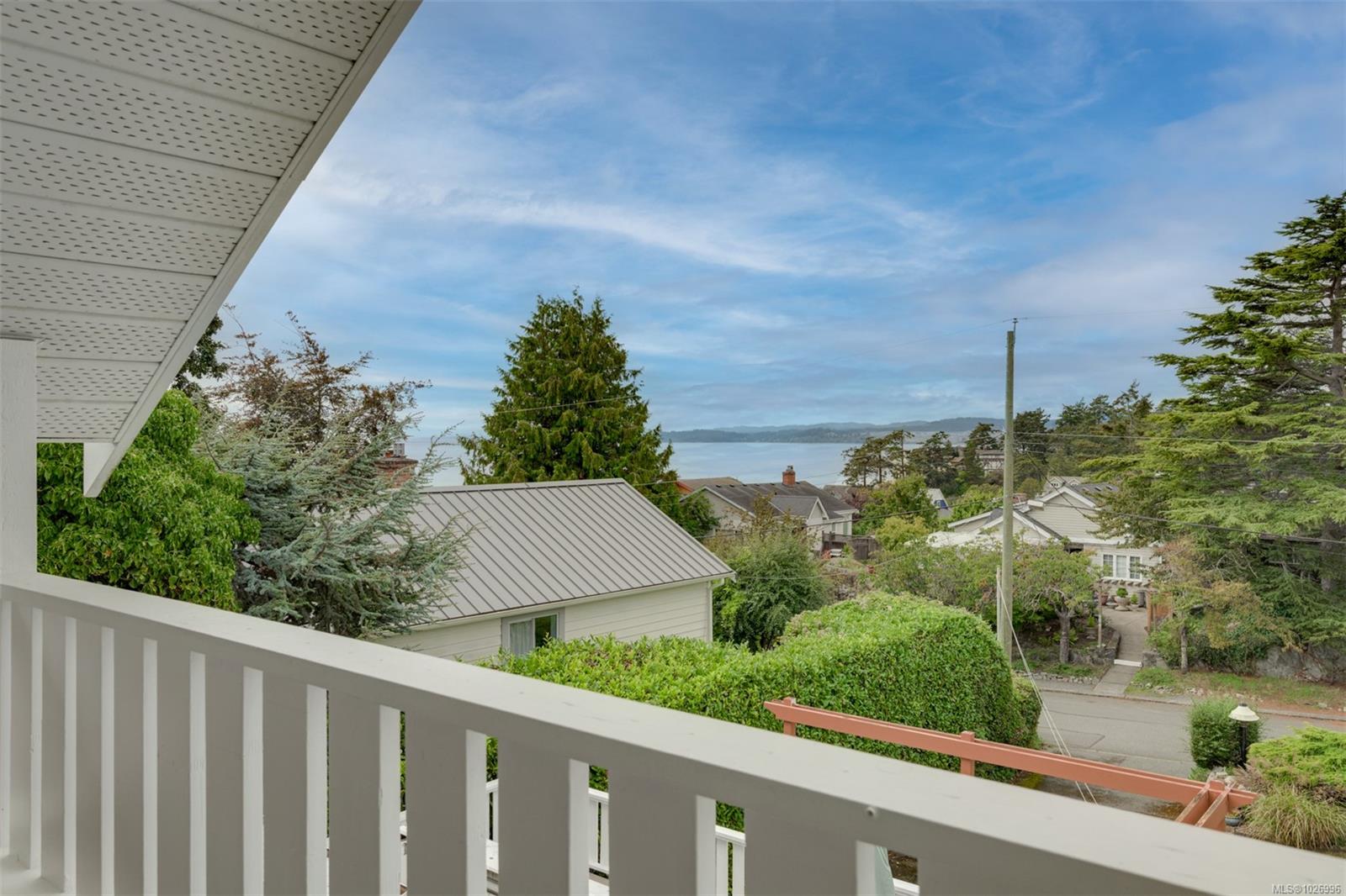 470 Constance Ave