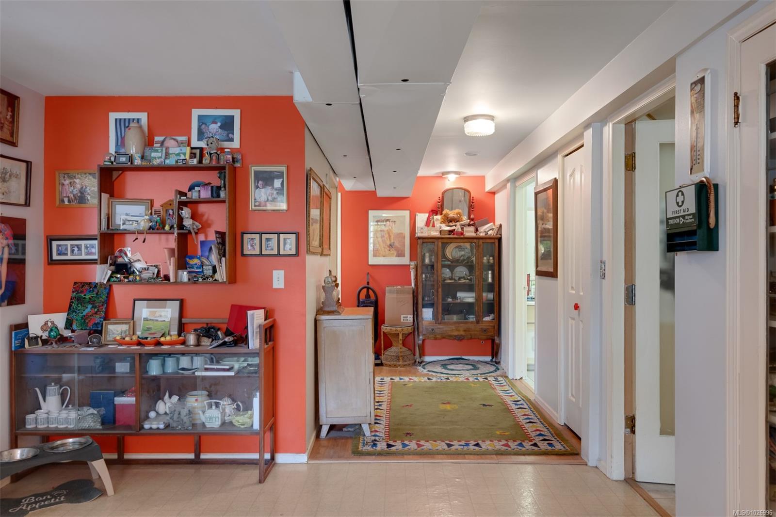 470 Constance Ave