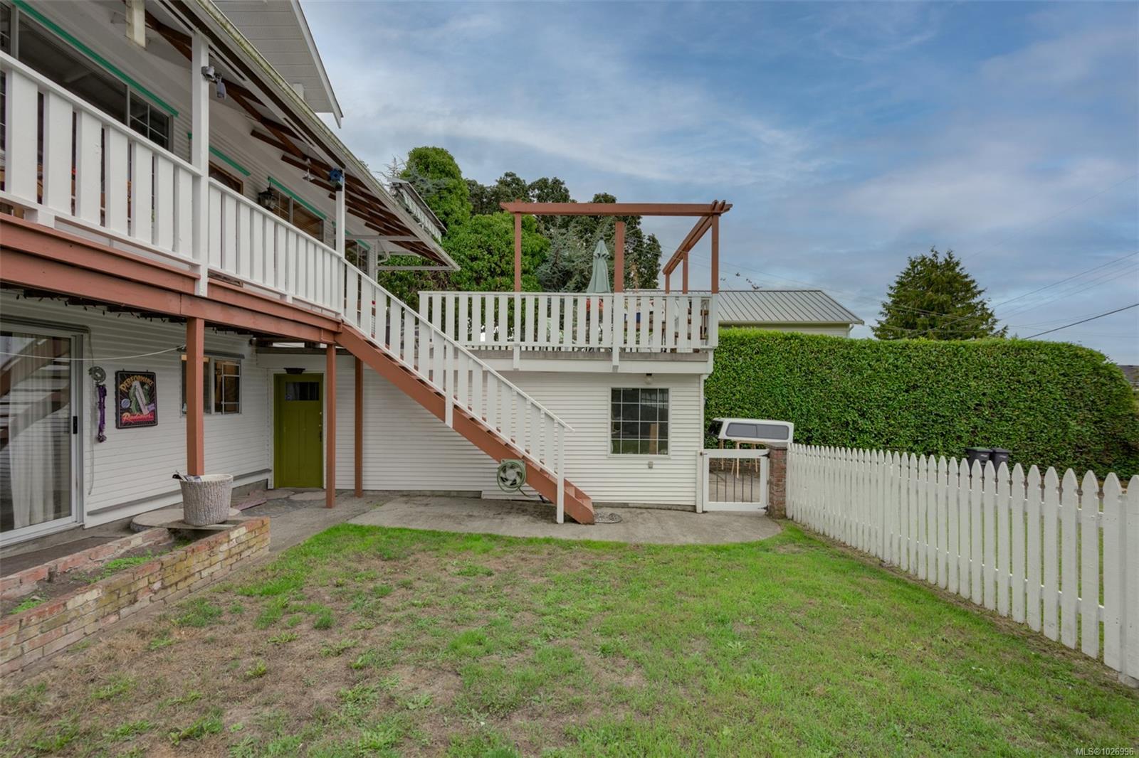 470 Constance Ave