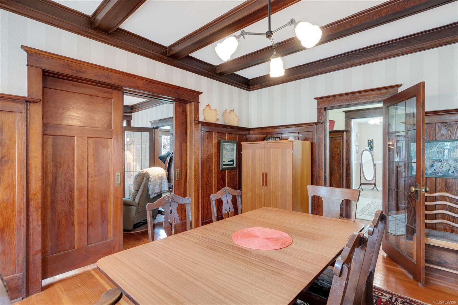 470 Constance Ave