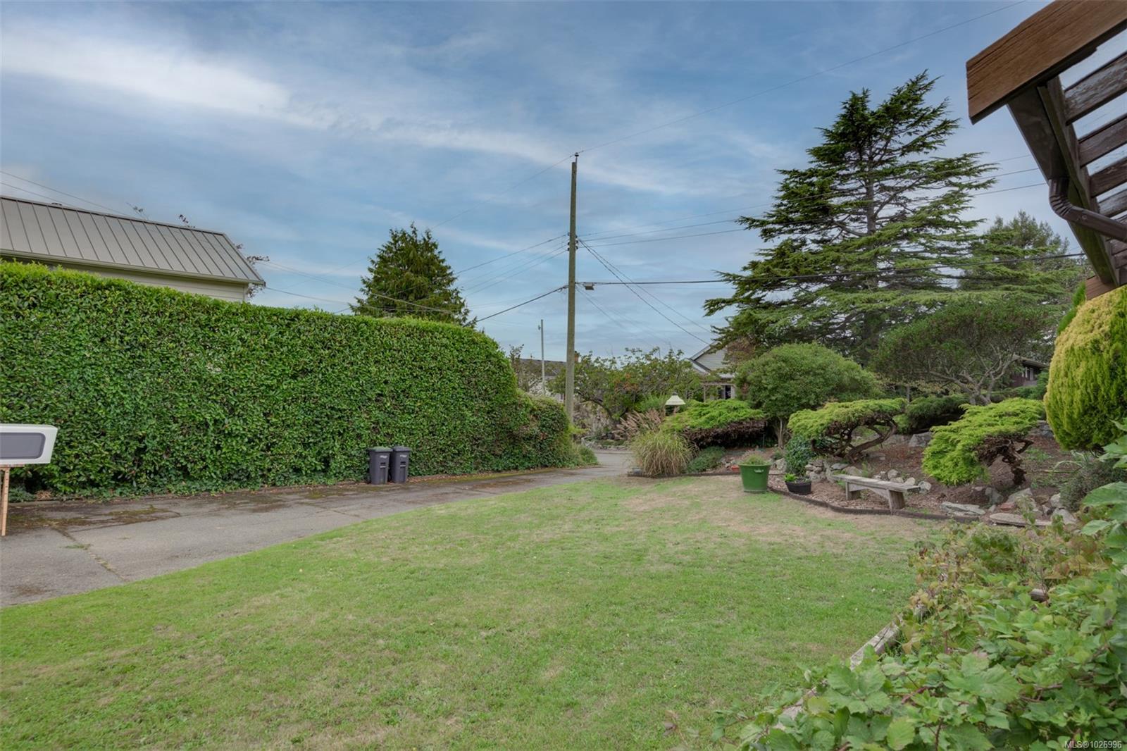 470 Constance Ave