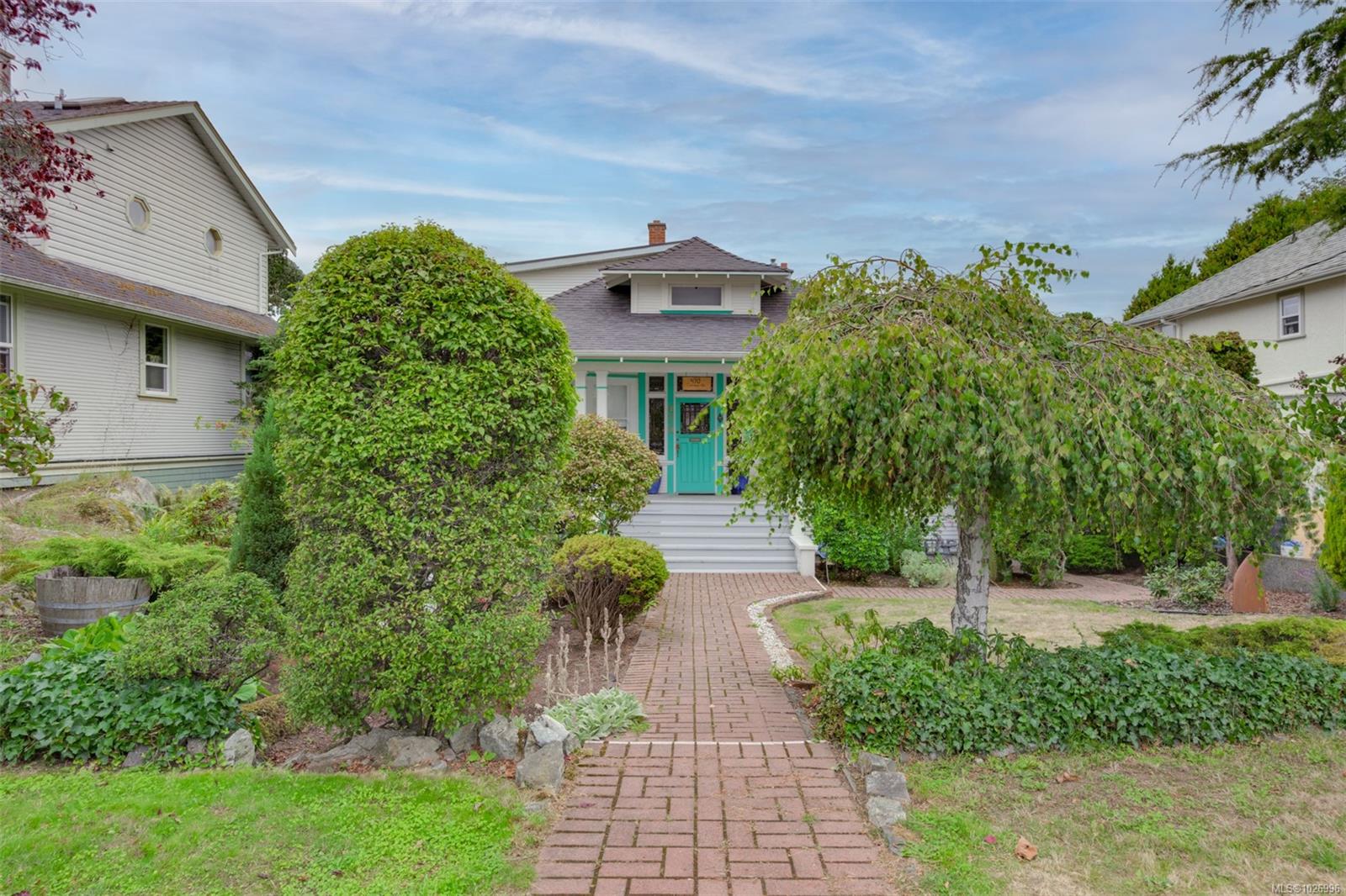 470 Constance Ave