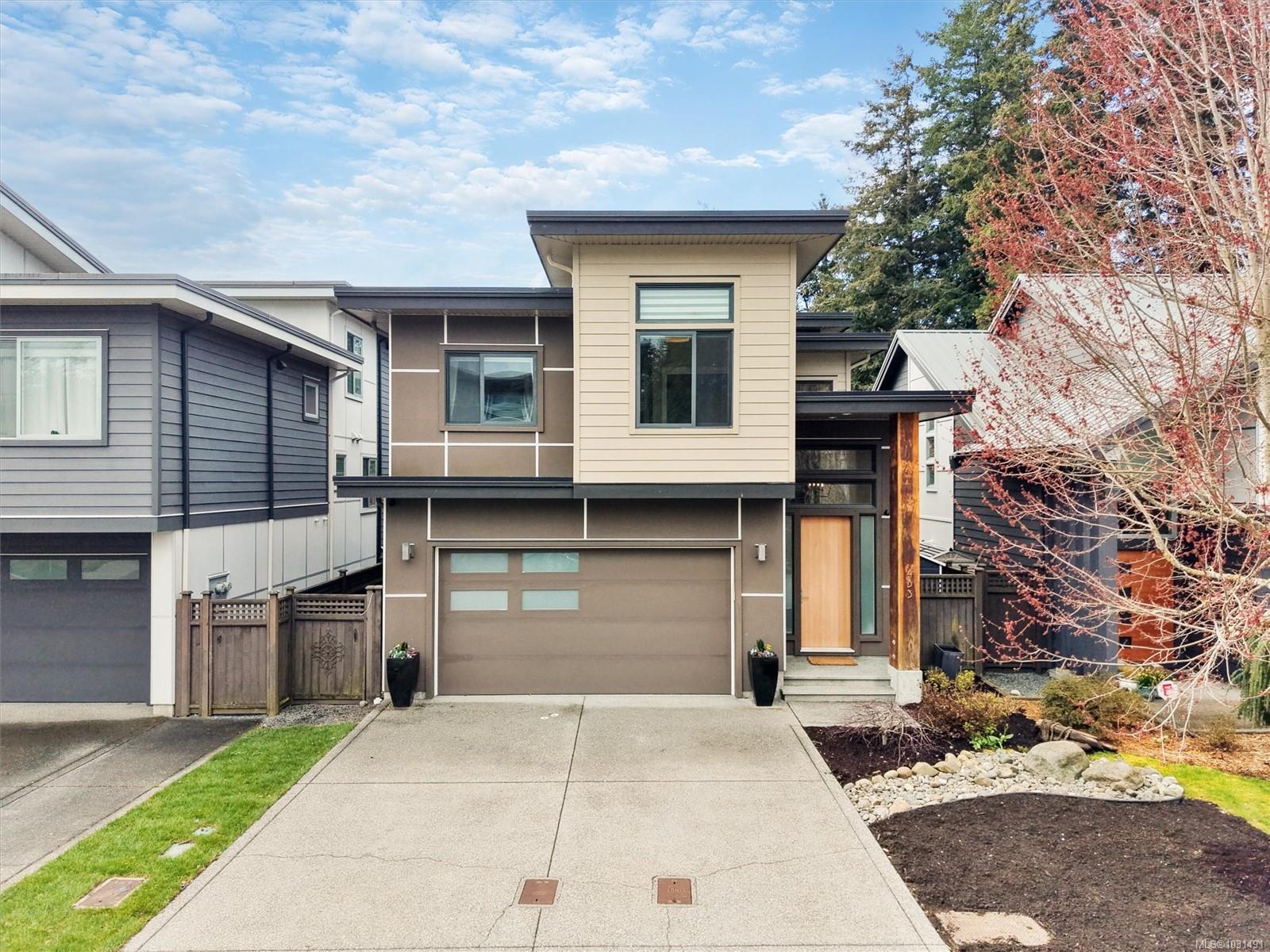433 Regency Pl