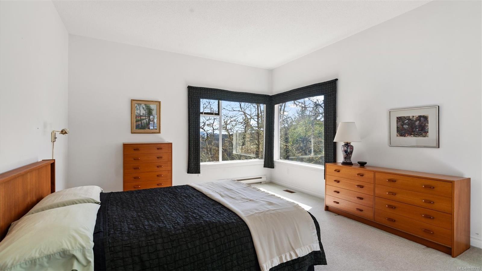 928 Cobblestone Lane
