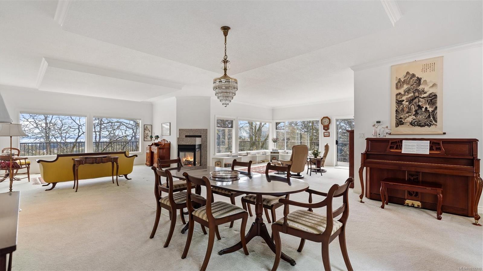 928 Cobblestone Lane