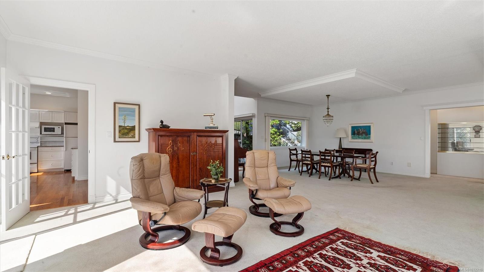 928 Cobblestone Lane