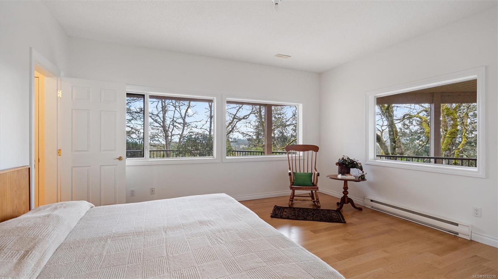 928 Cobblestone Lane