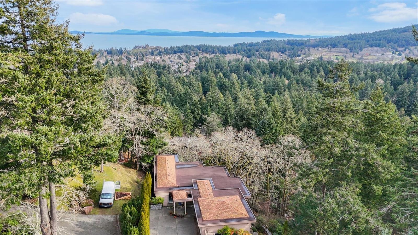 928 Cobblestone Lane