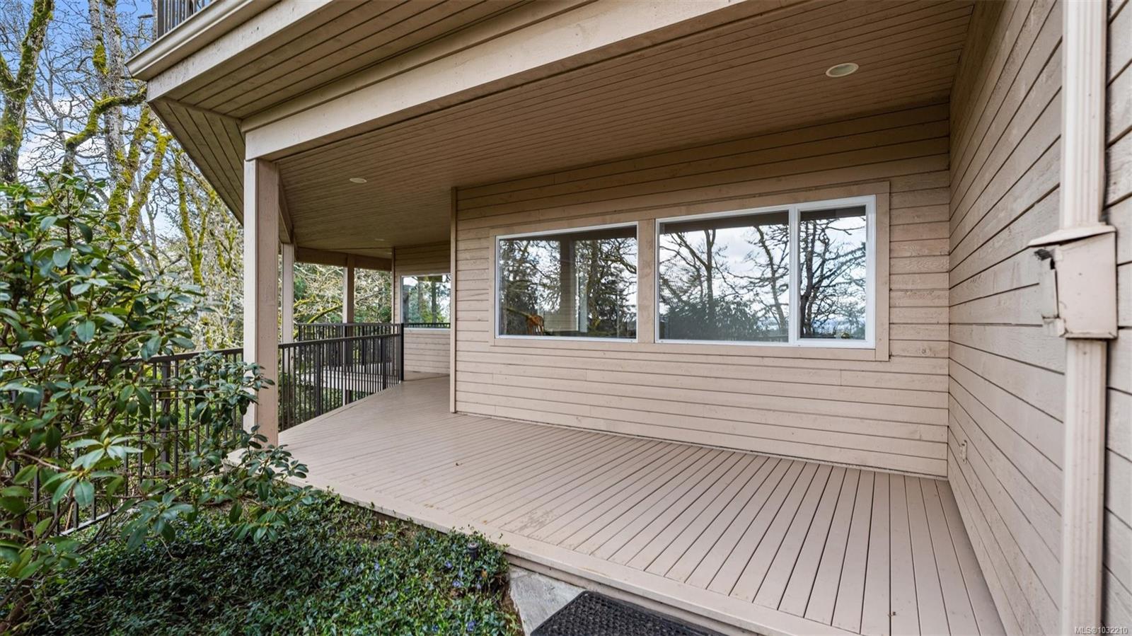 928 Cobblestone Lane