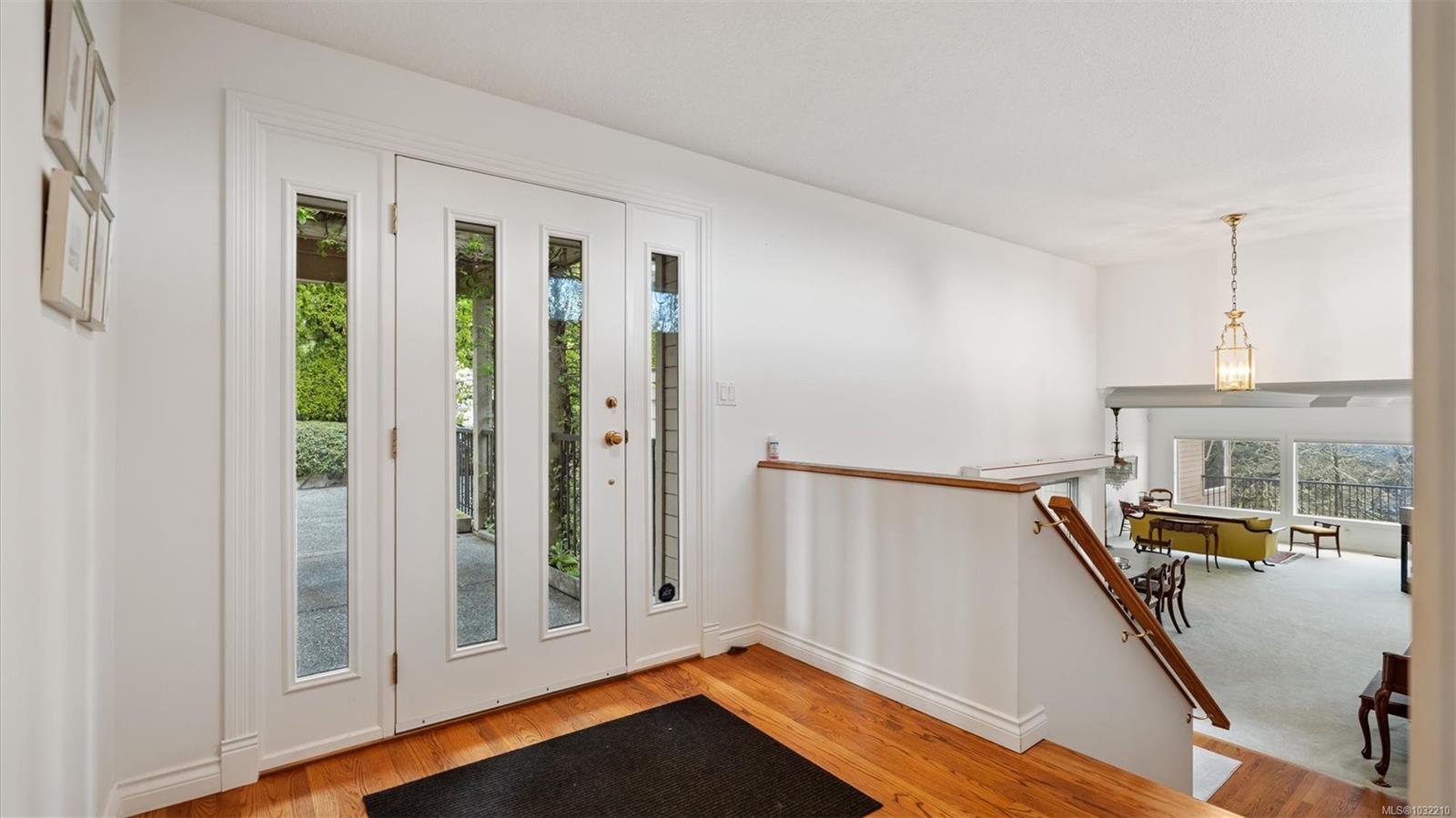928 Cobblestone Lane