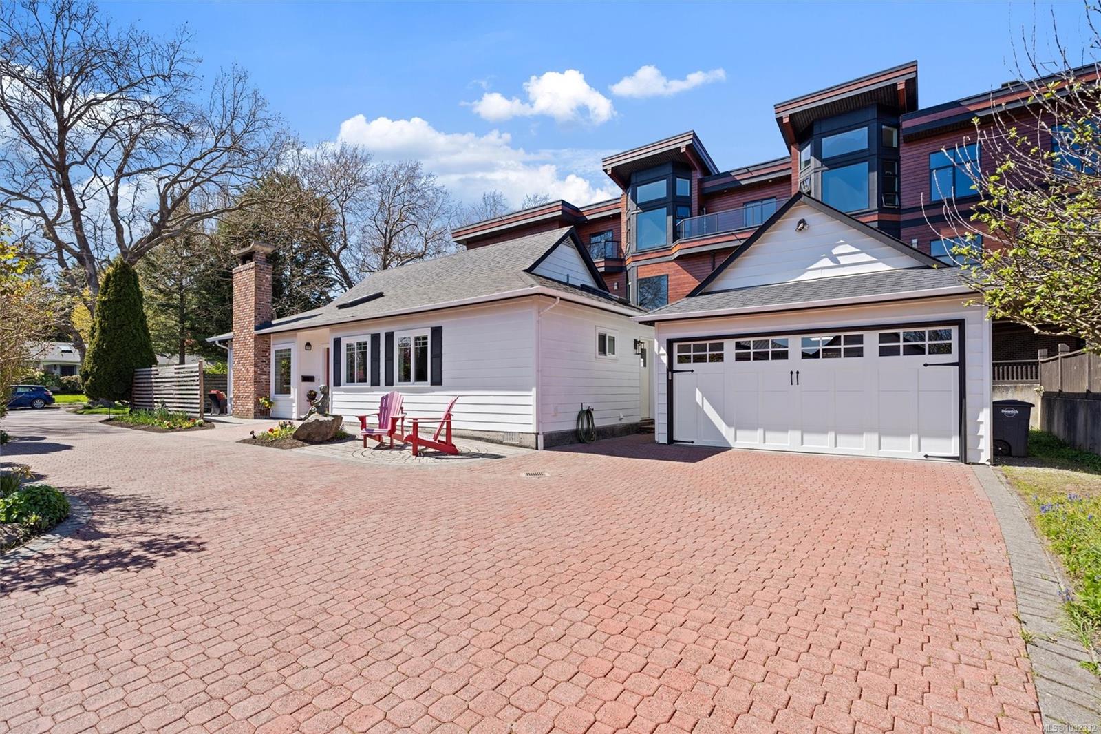 2590 Sinclair Rd