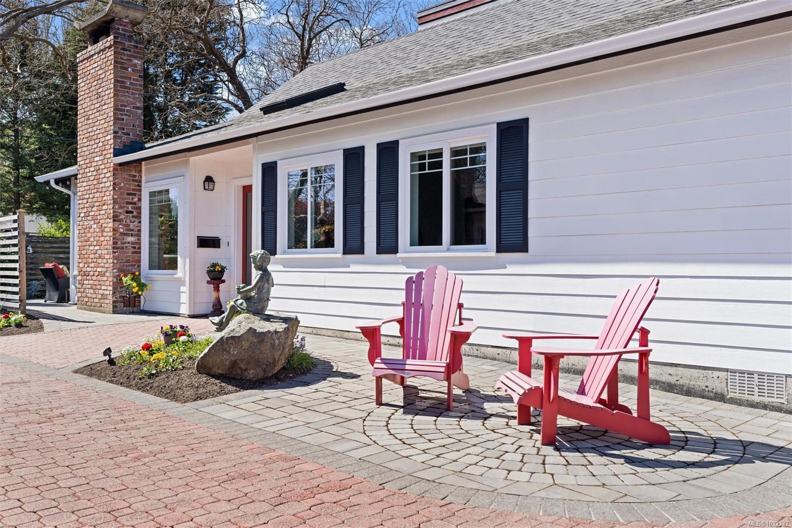 2590 Sinclair Rd