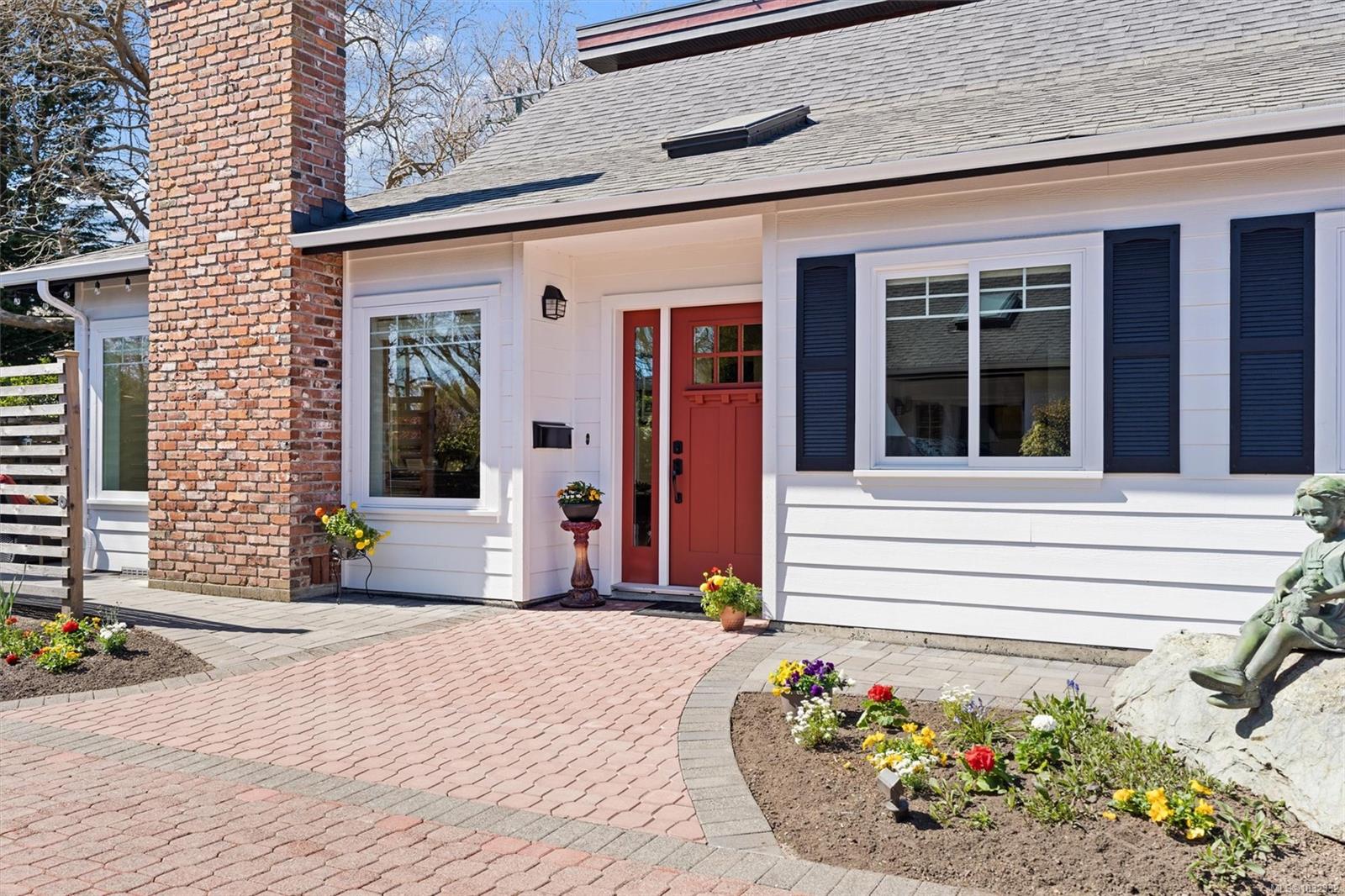 2590 Sinclair Rd