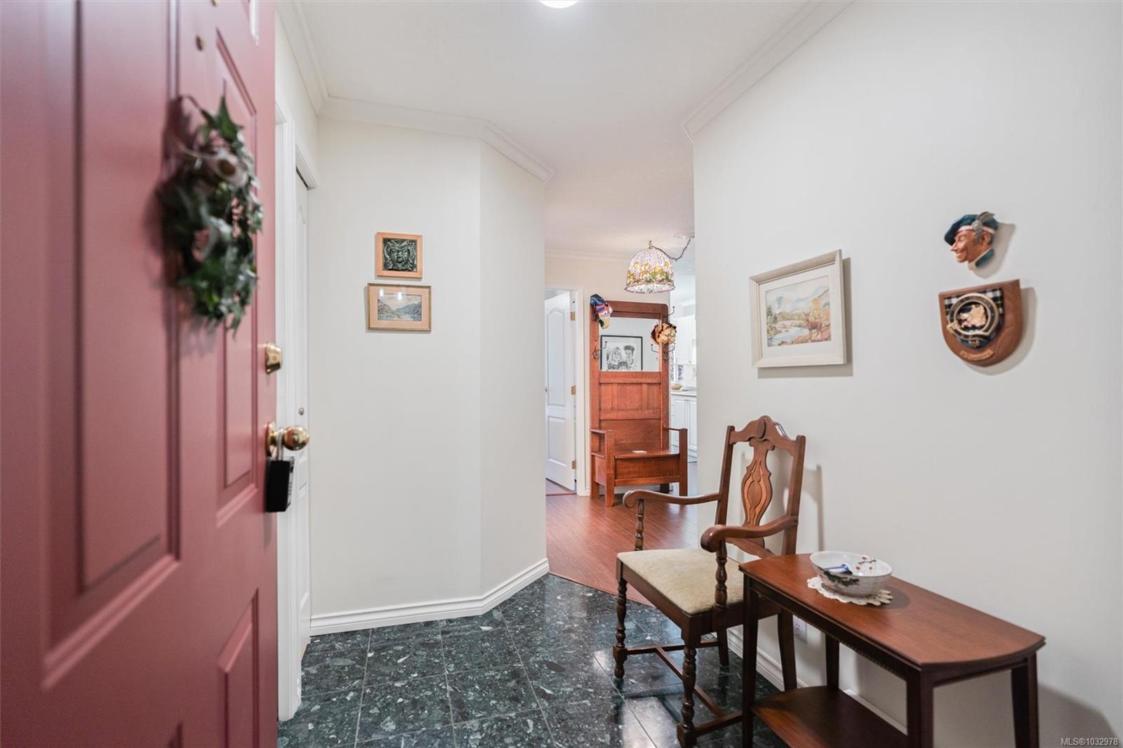 936 Fairfield Rd # 102