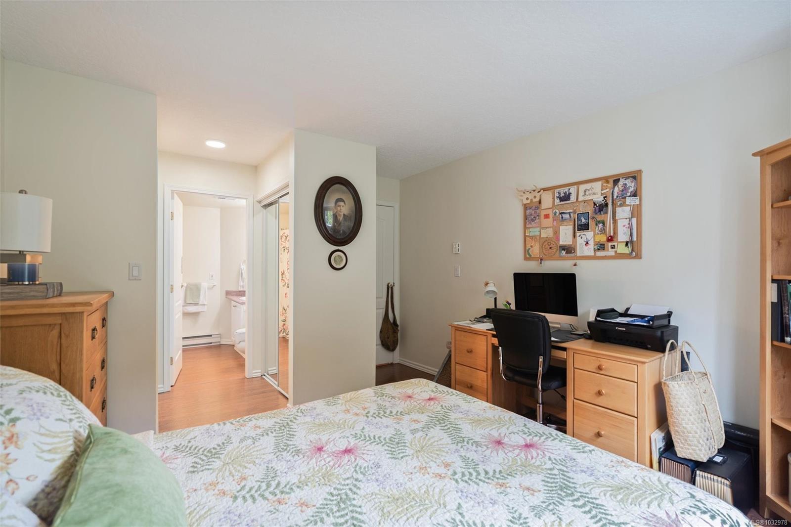 936 Fairfield Rd # 102
