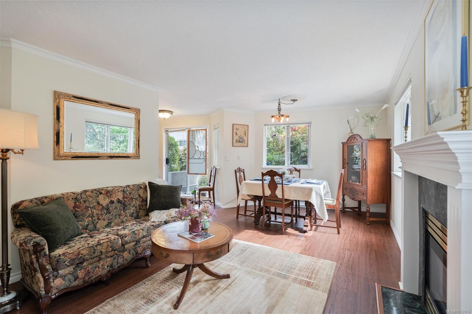 936 Fairfield Rd # 102