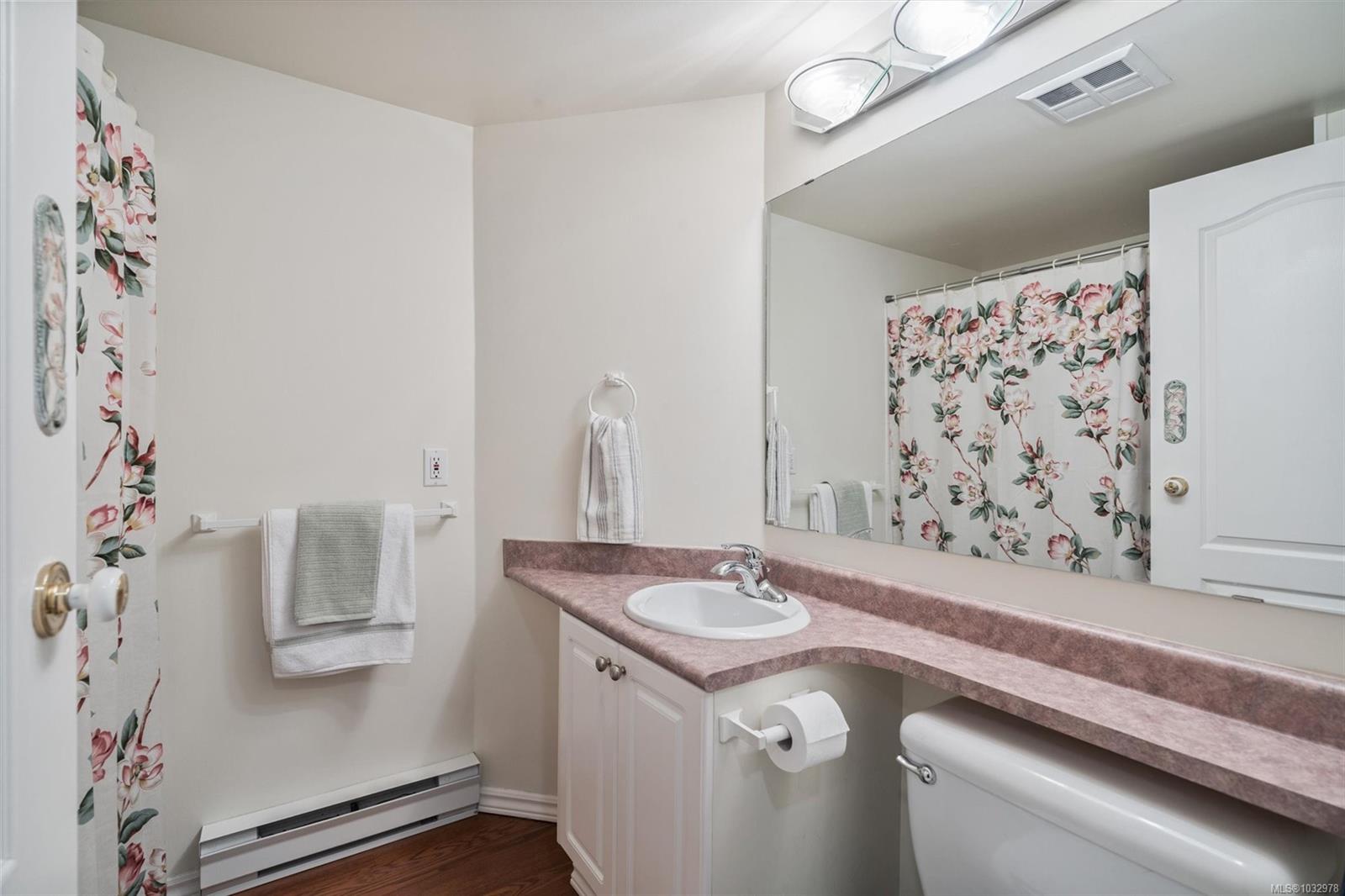936 Fairfield Rd # 102