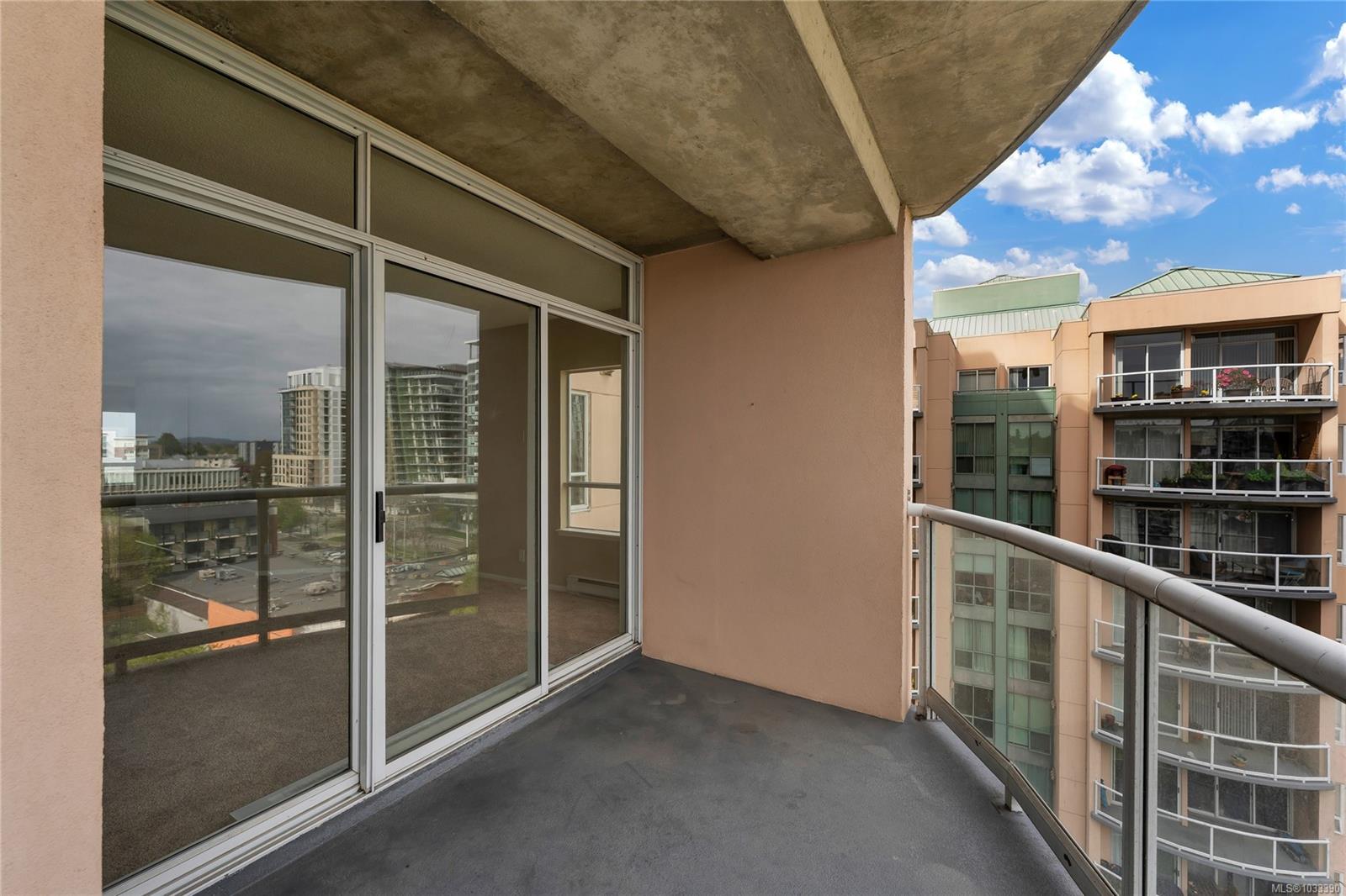 1020 View St # 1004