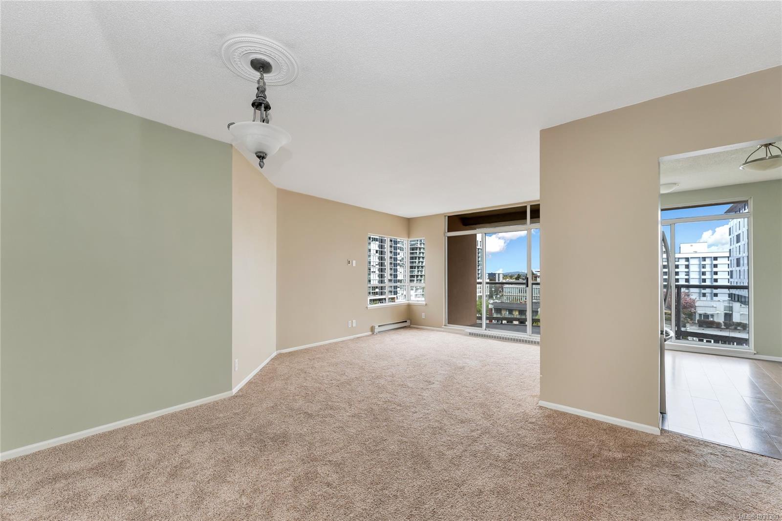 1020 View St # 1004