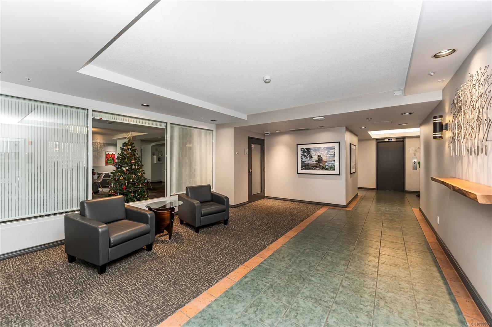 1020 View St # 1004