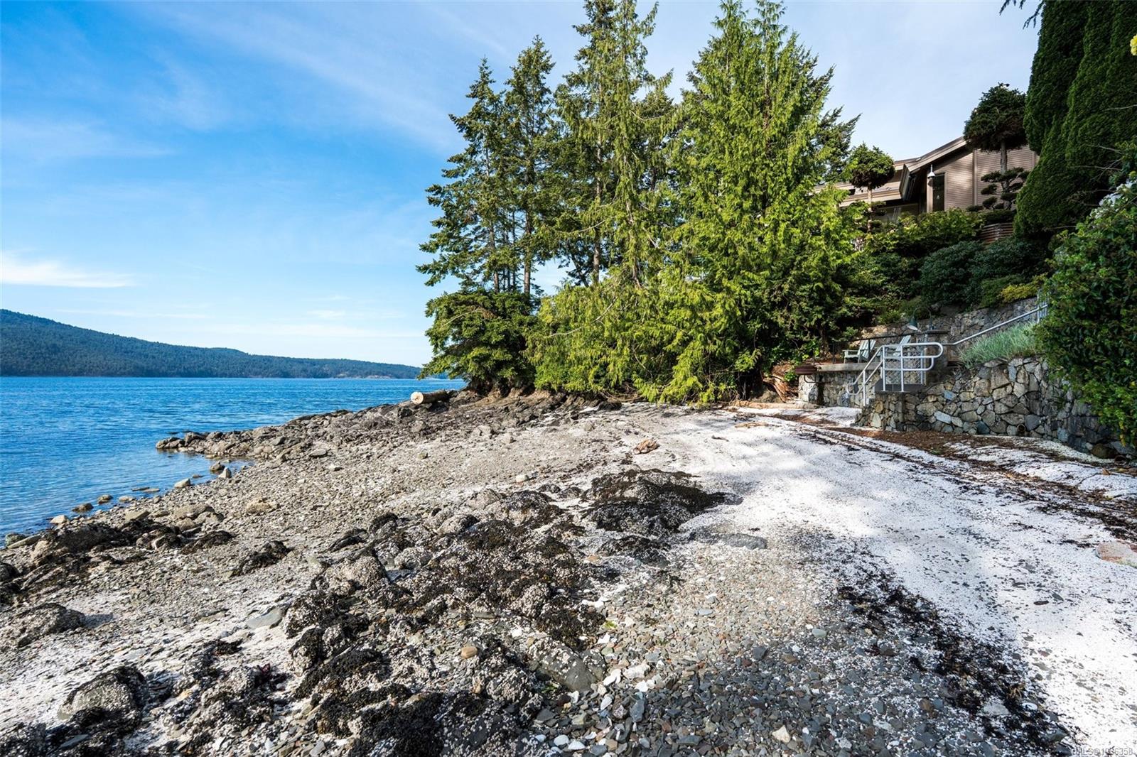 958 Lands End Rd