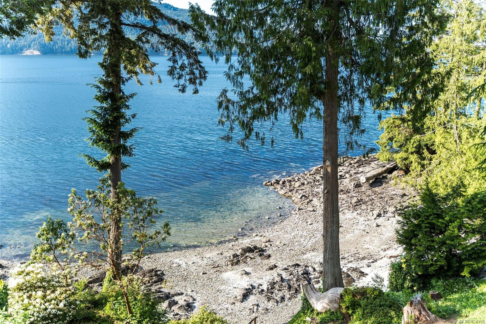 958 Lands End Rd